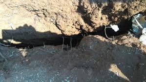 Gia Lai: Xuất hiện vết nứt bất thường, người dân hoang mang