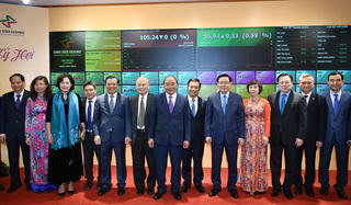 Thủ tướng khai trương phiên giao dịch chứng khoán đầu Xuân Kỷ Hợi 2019