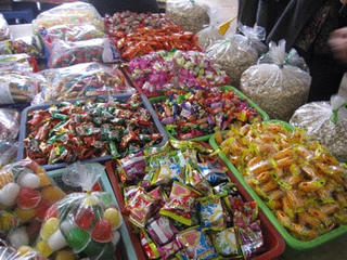 Tăng cường kiểm soát thực phẩm Tết