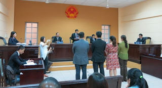 Đảm bảo tranh tụng trong suốt quá trình tố tụng