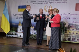 Đại sứ quán kỷ niệm 25 năm quan hệ ngoại giao Việt Nam và Ucraina
