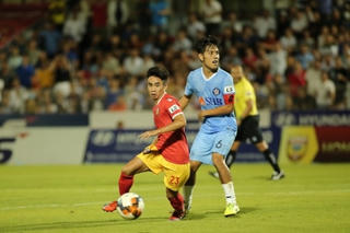 Đỉnh cao và vực sâu trong vòng 3 V-League