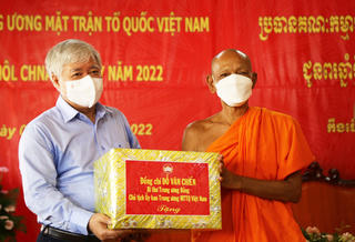 Chủ tịch Đỗ Văn Chiến chúc Tết Chol Chnam Thmay đồng bào Khmer tại Cần Thơ