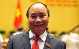 Thủ tướng Nguyễn Xuân Phúc trả lời phỏng vấn báo chí Nhật Bản