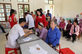 Nghệ An phát động Tháng cao điểm khám chữa bệnh miễn phí