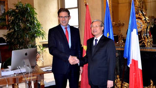 Thường trực Ban Bí thư Trần Quốc Vượng thăm, làm việc ở Cộng hòa Pháp