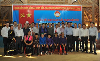 Phó Chủ tịch QH Tòng Thị Phóng dự ngày hội Đại đoàn kết tại Thái Nguyên