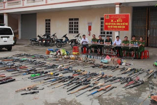Tiêu huỷ hàng trăm khẩu súng tự chế tại Nghệ An