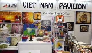 Làm chủ sân nhà