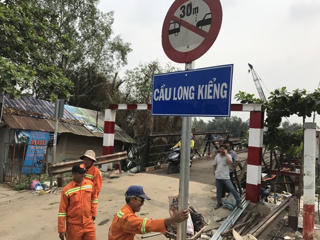 Thông xe cầu Long Kiễng sau 10 ngày bị sập