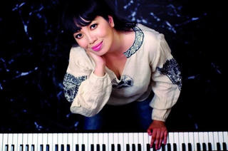 Nghệ sĩ piano Bích Trà biểu diễn tại đêm nhạc Rachmaninov và Beethoven