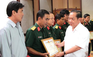 Cần Thơ xây dựng khu vực phòng thủ vững chắc trong tình hình mới