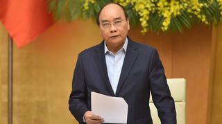 Nâng cao mức sống công nhân, người lao động