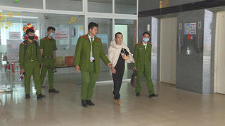 Mâu thuẫn trong cuộc nhậu, chủ nhà bị chém nguy kịch