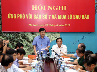 Ứng phó với hoàn lưu bão số 7: Nỗi lo hồ chứa nước