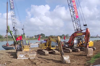 Khởi công xây dựng đập ngăn mặn sông Hiếu