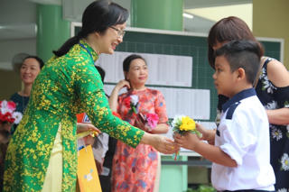 Phát động thi viết về thầy, cô giáo và mái trường