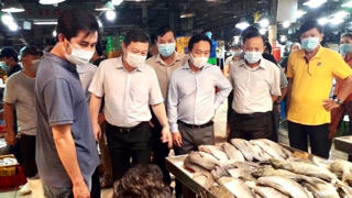 TP Hồ Chí Minh: Kiểm tra công tác phòng dịch tại các chợ đầu mối