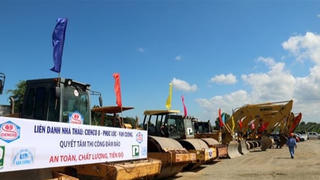 Thi công hai gói thầu cao tốc Phan Thiết - Dầu Giây