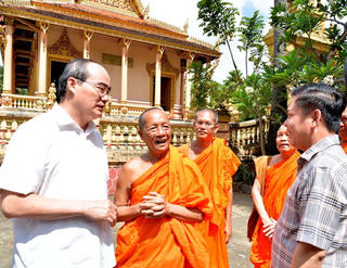Lắng nghe dân nói, làm cho dân tin
