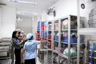 Hà Nội: Kiểm tra đột xuất các trường có bếp ăn bán trú