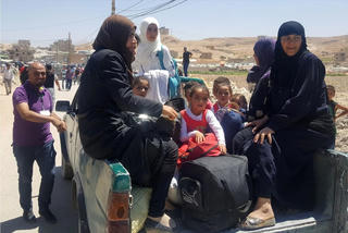 Người tị nạn Syria bị buộc phải trở về vùng chiến sự