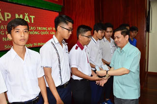 Sóc Trăng: Gặp gỡ học sinh đạt điểm cao kỳ thi THPT Quốc gia 2017