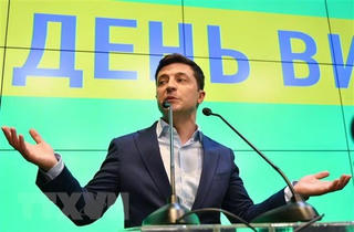 Tổng thống Ukraine 'sẵn sàng' gặp Tổng thống Nga tại Minsk