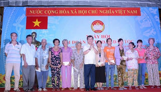 Viện trưởng Viện KSND tối cao dự Ngày hội Đại đoàn kết toàn dân tộc tại TP Hồ Chí Minh