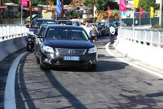 Thông xe nhánh cầu vượt đường Võ Văn Kiệt