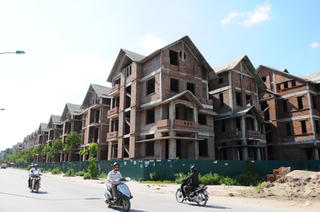 Doanh nghiệp bất động sản: Kêu trời vì thuế 'tréo ngoe'