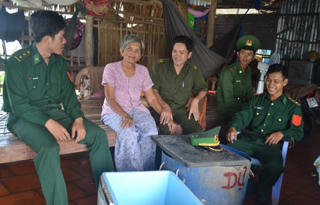 TP Hồ Chí Minh: Nhiều hoạt động hỗ trợ đồng bào, chiến sĩ biên giới, hải đảo