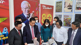 Báo chí Việt Nam: Hiện đại và nhân văn