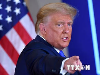 Quốc hội Mỹ bác quyền phủ quyết của ông Trump với dự luật quốc phòng