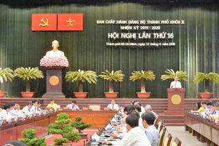 Hội nghị lần thứ 16 BCH Đảng bộ TP HCM: Vấn đề ‘ngập’ và ‘cháy’ được đặt lên bàn nghị sự