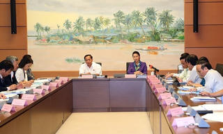 Tinh giản, biên chế chưa giảm