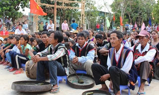 Dân làng Kon Bdẽh không theo tà đạo Hà Mòn