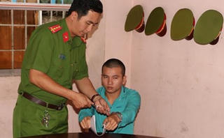 'Yêu' bé gái 12 tuổi, gã trai vướng vòng lao lý