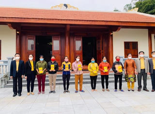 Ngày hội Đại đoàn kết tại những 'vùng xanh'