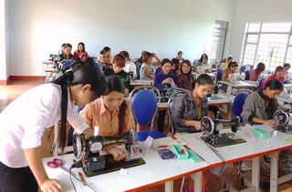 Giải bài toán việc làm cho thanh niên