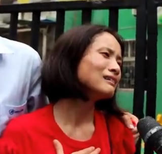 Bé 4 tuổi qua đời sau hơn 7 tiếng bị bỏ quên trong ô tô