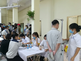 Lạm dụng, trục lợi quỹ Bảo hiểm y tế: Vẫn chưa giải quyết triệt để