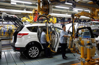 Trung Quốc phạt liên doanh của Hãng xe Ford