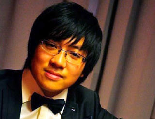 NS Lưu Hồng Quang giành HCB piano Quốc tế