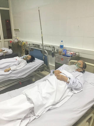 4 người thương vong do bị ngộ độc khí than