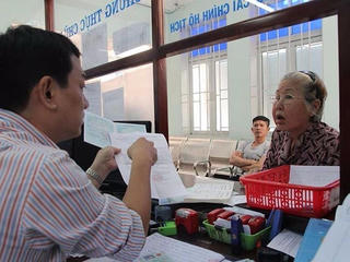 Thân nhân liệt sĩ được hỗ trợ tiền thăm viếng mộ hàng năm