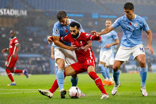 Lịch thi đấu bóng đá châu Âu cuối tuần: Man City quyết đấu Liverpool