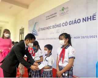 Học bổng Cô giáo Nhế  - chắp cánh ước mơ, nâng bước em đến trường
