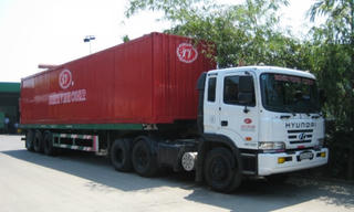 Đối phó với xe... container