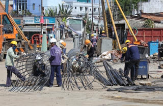 Cuối tháng 6, thông tàu tuyến đường sắt Bắc-Nam qua cầu Ghềnh